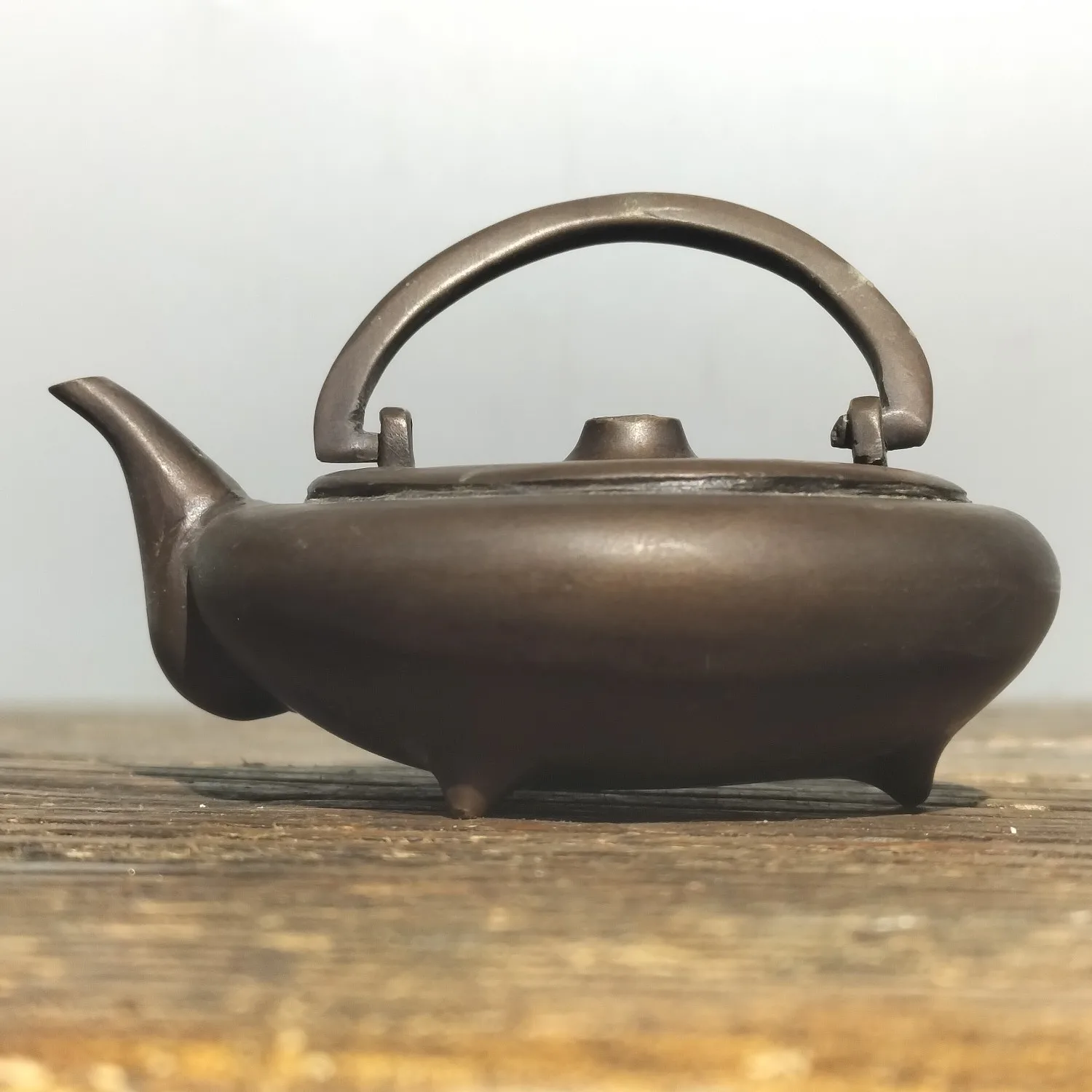 

3" Tibetan Temple Collection purple Bronze Patina Ink finesse Study pot with beams water droplets kettle teapot ornament