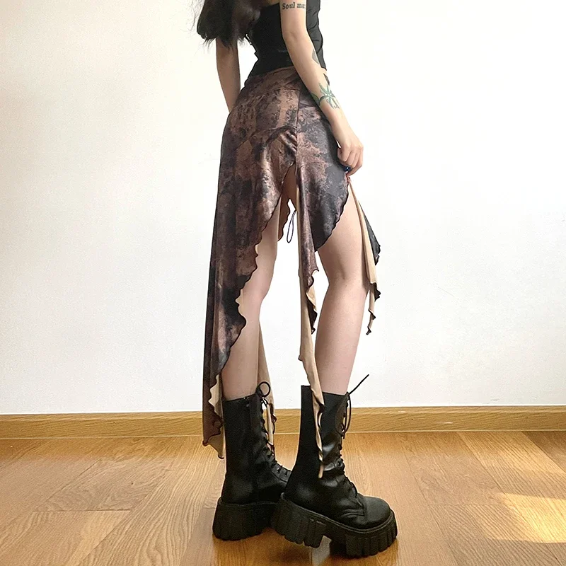 Женская длинная юбка в стиле Харадзюку асимметричная с разрезом и высокой талией