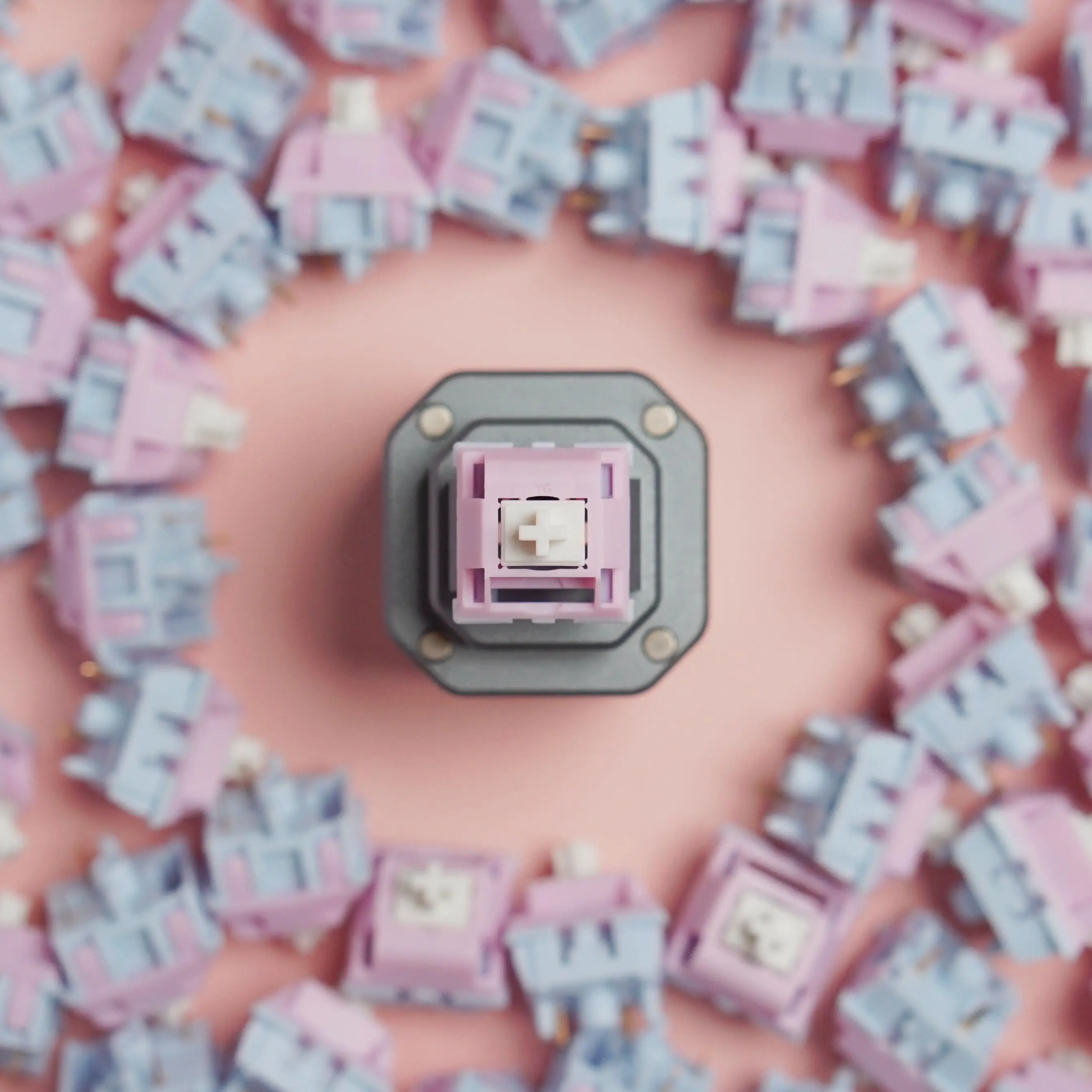 Фото Keygeek YG Keylin Switch Линейный переключатель Mx Механическая ось клавиатуры JJK Switch HIFI ПК Игровая клавиатура Пользовательский 5-контактный переключатель Подарки №2