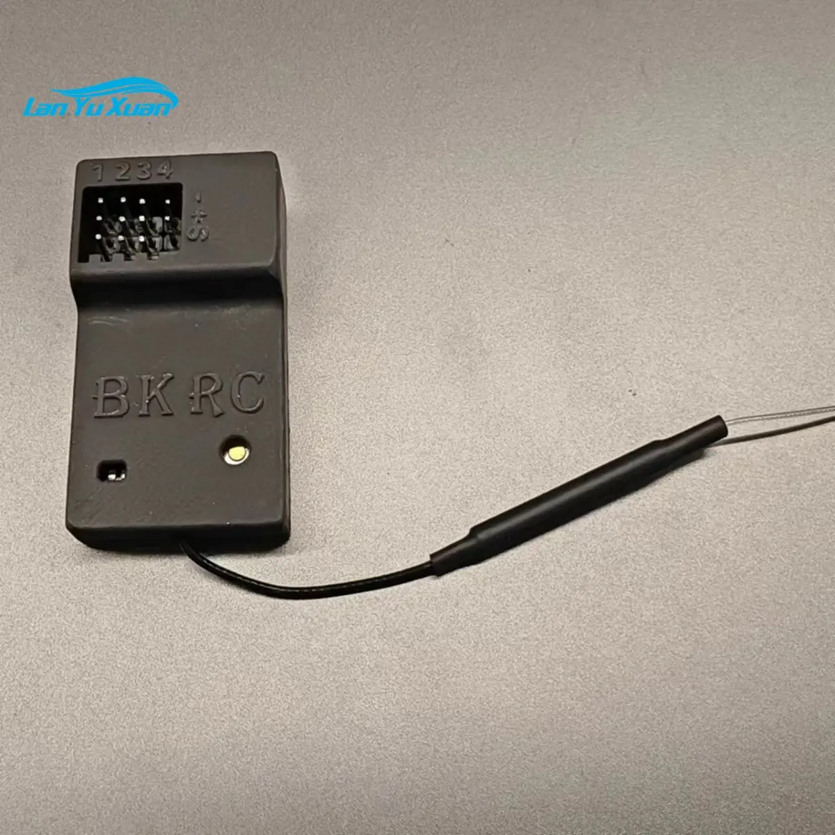 

Wireless FPV Head Tracking Module Receiver First Person Control for RC Car/Aircraft