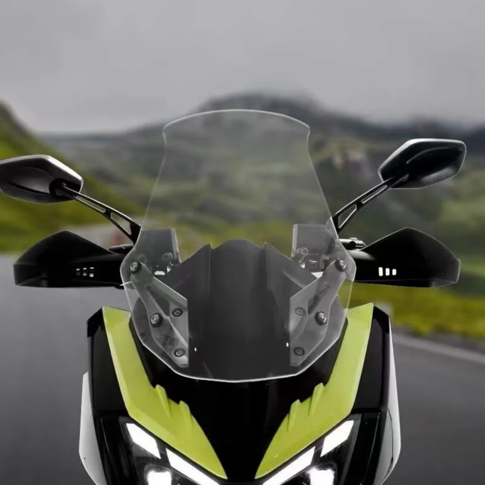 Фото Ветровое стекло SYM Husky 300 ADV Tall Front Windshield, туристический аксессуар, утолщенная панель из поликарбоната, защита от ветра и брызг - Ветровое стекло для мотоцикла №2