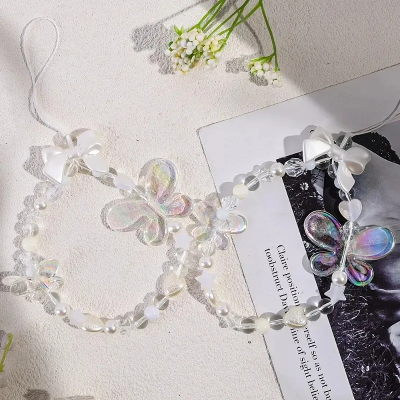 Браслет-брелок для телефона с жемчужинами и бусинами