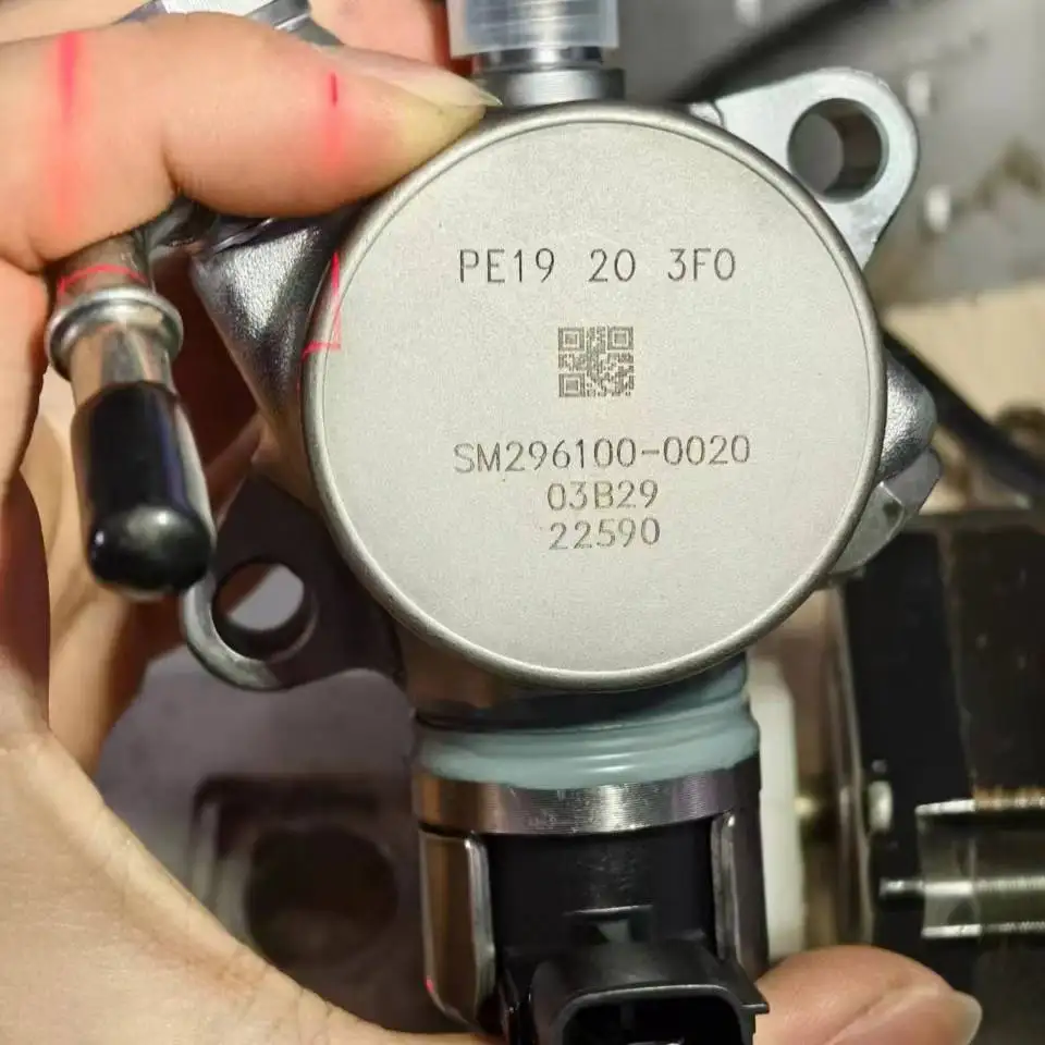 

Оригинальный топливный насос высокого давления PE19-20-3F0 296100-0020 PE19203F0 подходит для Mazda 2 3 6 CX-4 CX-5 CX4 CX5 2.0L 2.5L L4 2012-2018