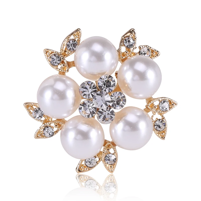 

Alloy Pearl And Diamond Flower Brooch Clothing Accessories Corsage