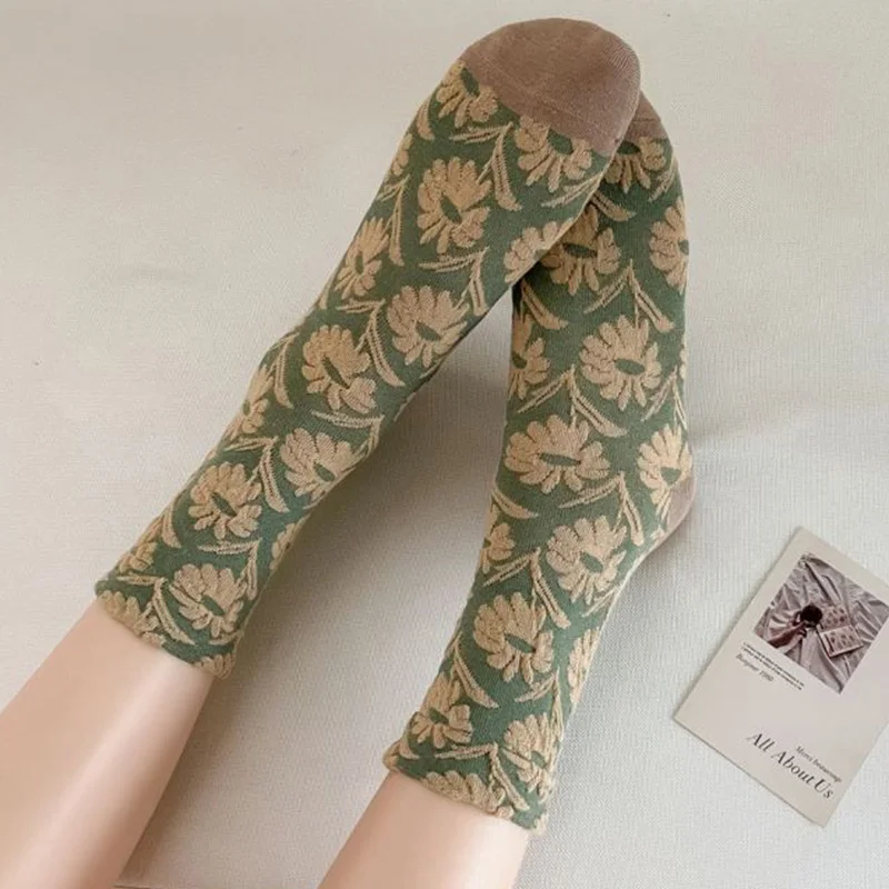 10 Pairs Kawaii Long Cycling Socks Women Cotton Cute Autumn Winter Foot Cover Fashion Print Green Style Street Ladies Socks Set
