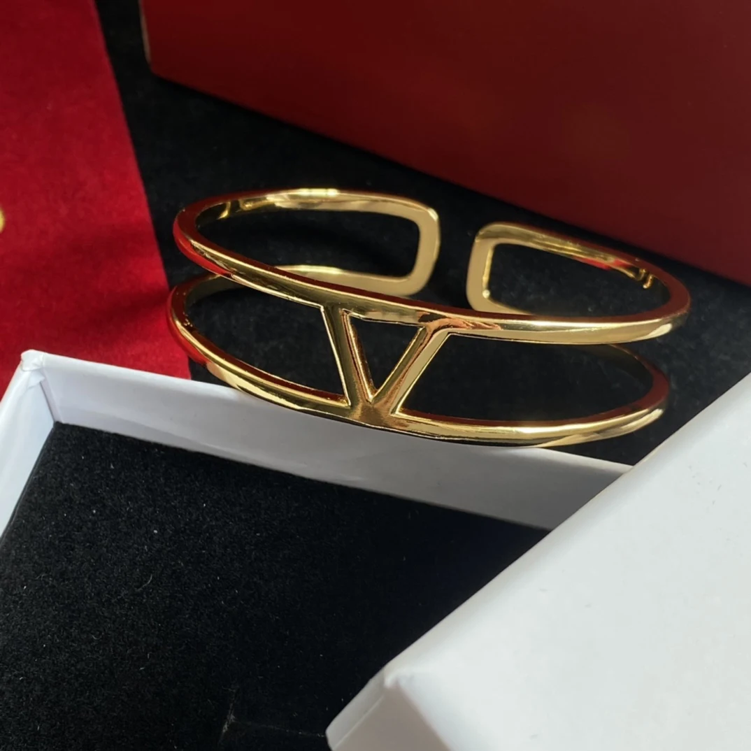 

Fashion Classic Punk Wind Rope Chain Women Men's Necklace Bracelet Set Party Gift Vacuum Plating