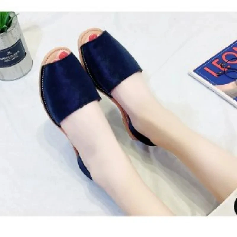 Сандалии женские на платформе Нескользящие удобные повседневные босоножки