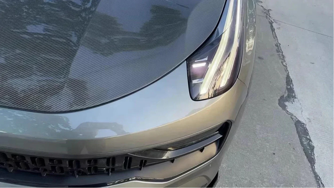 Фото Двусторонний капот из углеродного волокна в стиле TCR для Geely LYNK&CO 05, аксессуары для тюнинга авто №2