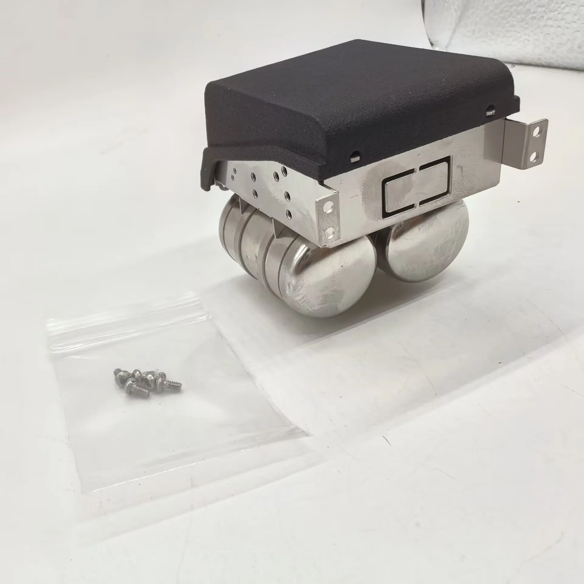 Фото Модель Scaleclub для Tamiya для Scania 1/14 R620 R470, аккумуляторная коробка, воздушный бак, аксессуары для авто, подходит для конкретных групп, сделай сам №1