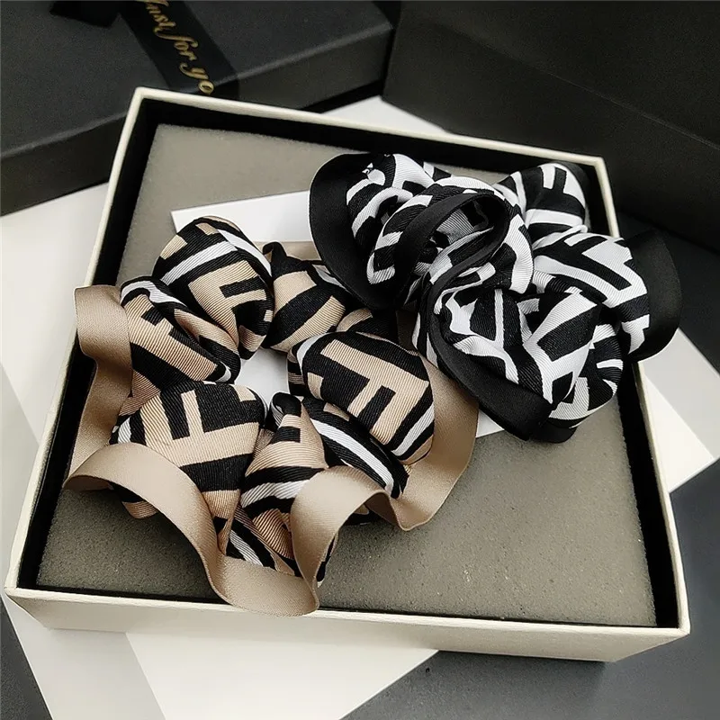 

New Hair Rope Cloth Printed Sausage Ring Casual Simple Horsetail Hair Ring Black Color Hair Tie Head Rope Hair Accessories