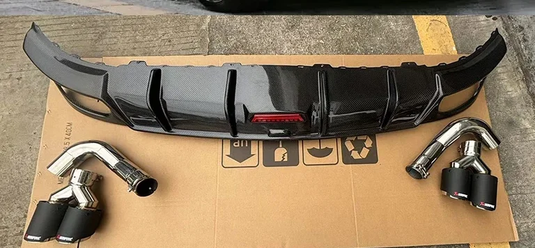 

Для Audi Q8 SQ8 2018 2019 2020 2021 2022 2023 диффузор для заднего бампера и наконечники выхлопа спойлер для двери багажника из настоящего углеродного волокна