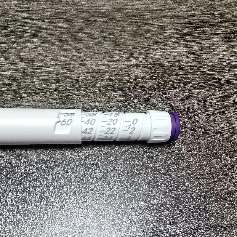Фото Одноразовая ручка-аппликатор для инъекций пептидов Magic Beauty Needle Hyaluron Pen с точной регулировкой дозировки, домашний косметический инструмент, без лекарственных добавок. №4