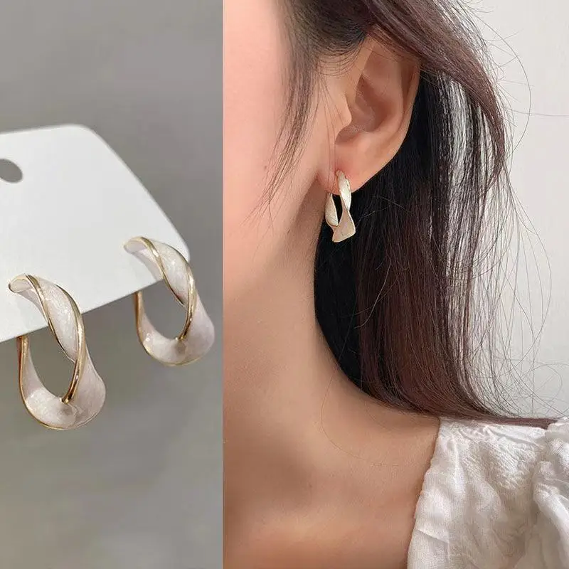 

Women's Hoop Earrings Vintage Korean Fashion Jewelry Accessories Y2k Goth Aesthetic Wedding Girls Gifts Free Shipping 2023 New