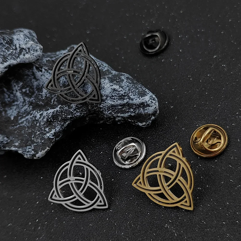 Винтажная брошь в виде кельтского креста