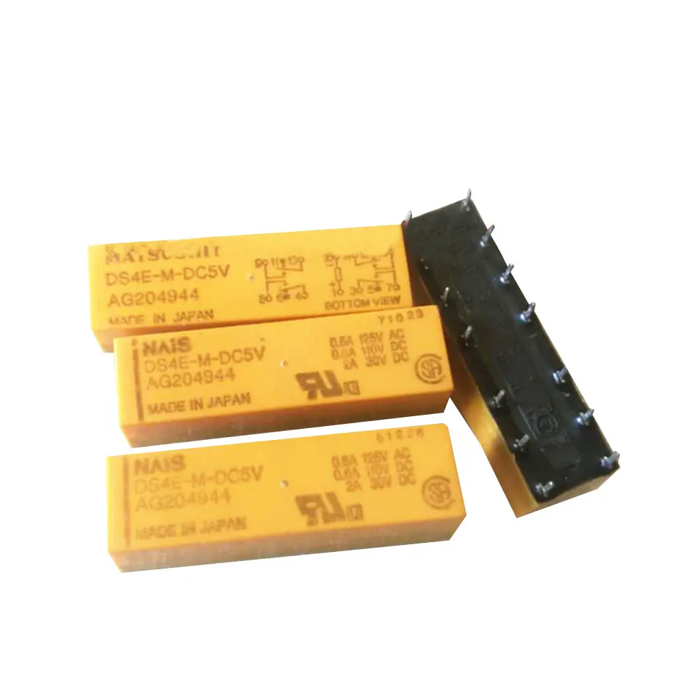 

DS4E-M-DC5V 14