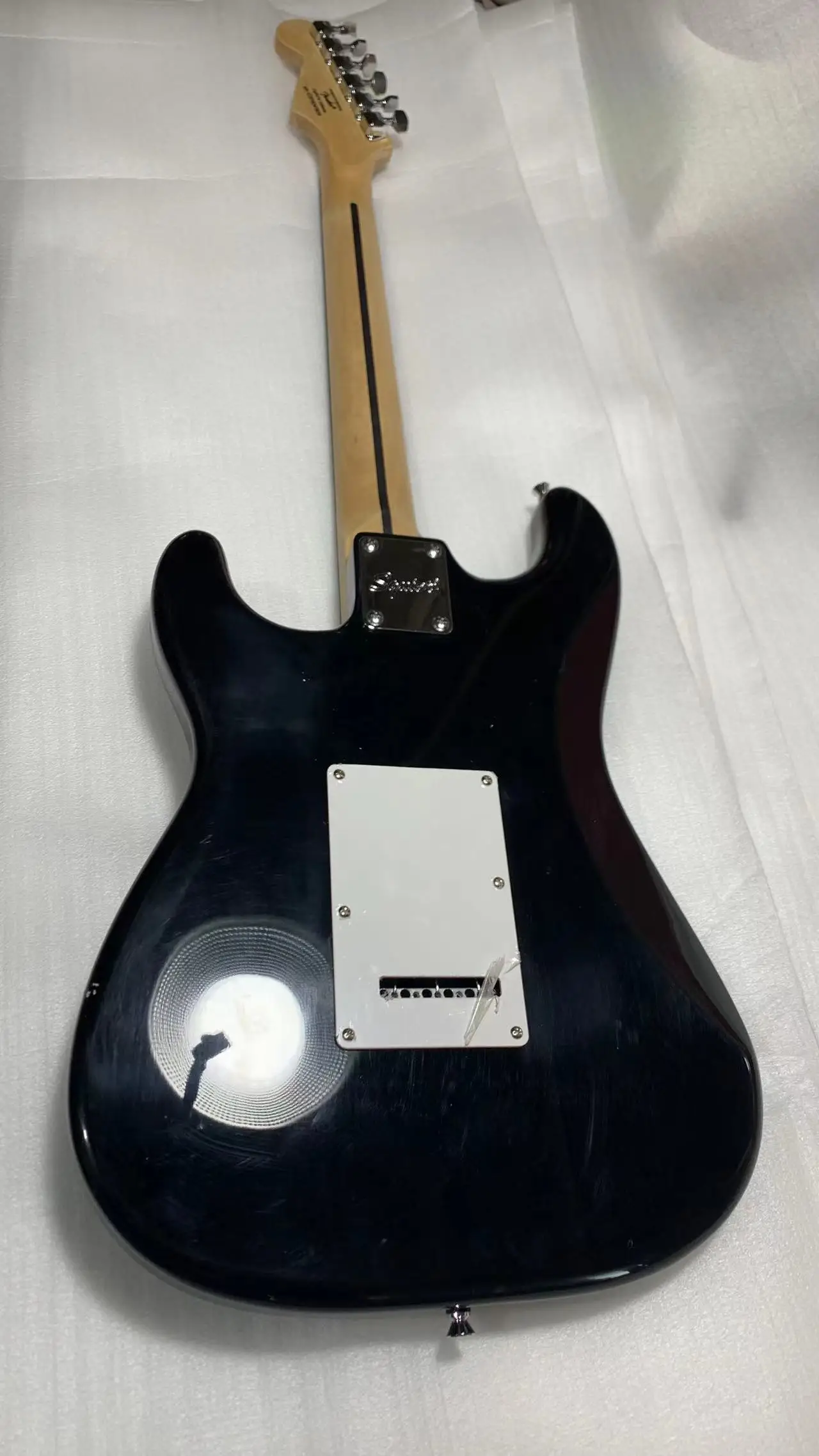 6-струнная электрогитара ST корпус фортепиано из бисера таймбре очень хорошее