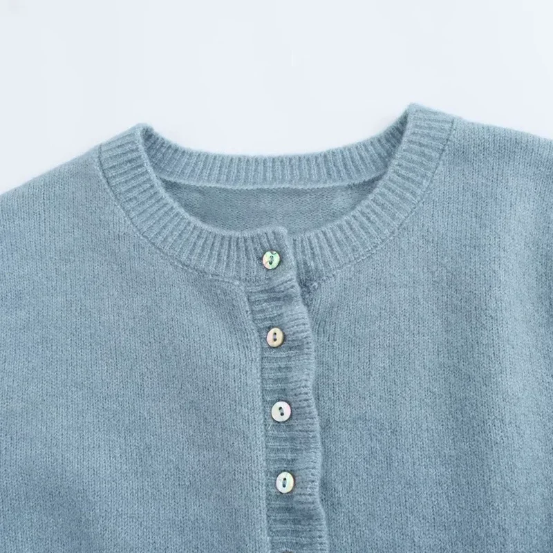 Женский укороченный кардиган с рюшами