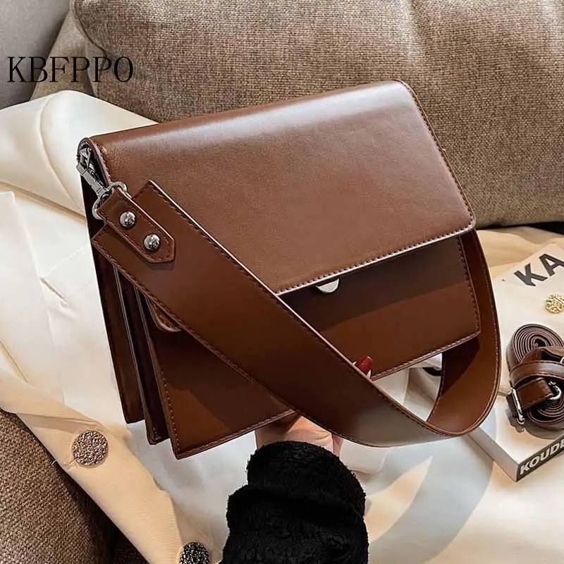 

Сумка кросс-боди Женская двухслойная с откидной крышкой, 2023