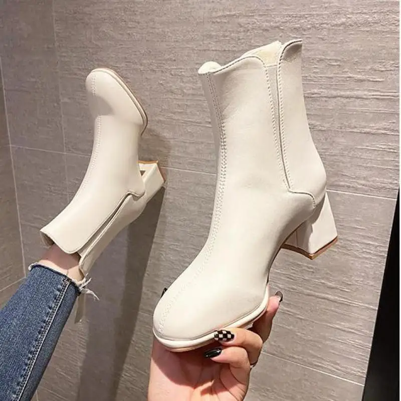 

Fashion Warm Plush Snow Boots Ladies Leather Shoes Winter Ladies Casual Martins Botas Mujer Spring Women's Ankle Boots