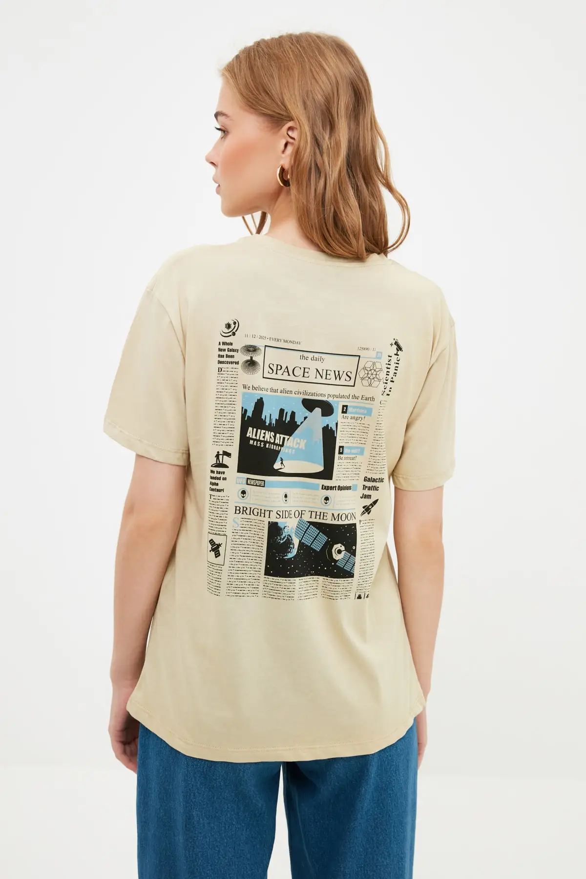 

Trendyol Front and Back Printed Boyfriend Knitted T-Shirt TWOSS21TS4002