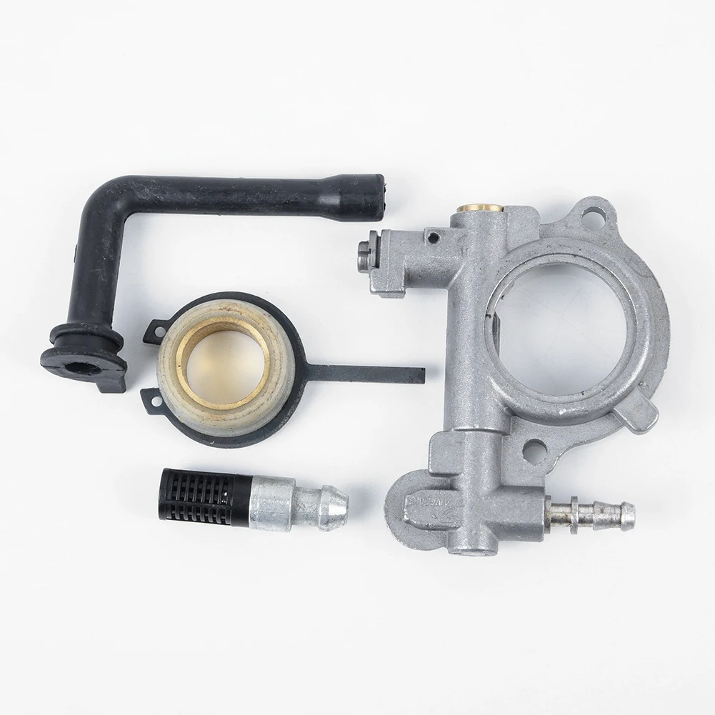 

4pcs Oil Pump Repair Kit For 024 026 MS240 MS260 Chainsaw Replacement Broken 1121-007-1043 Garden Power Tool Parts