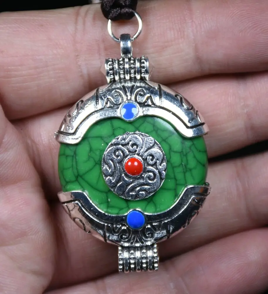 

5CM Rare Old China Miao Silver Beeswax 8 Auspicious Symbol Necklace Pendant