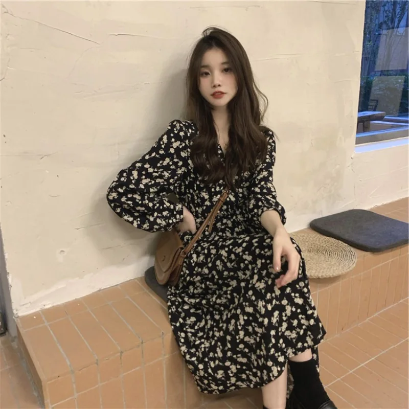 

beautiful Fashion Long Dresses Full Sleeves V Neck Floral Dress 2022 Autumn New Women Evening Party Black Dress Women Clothes