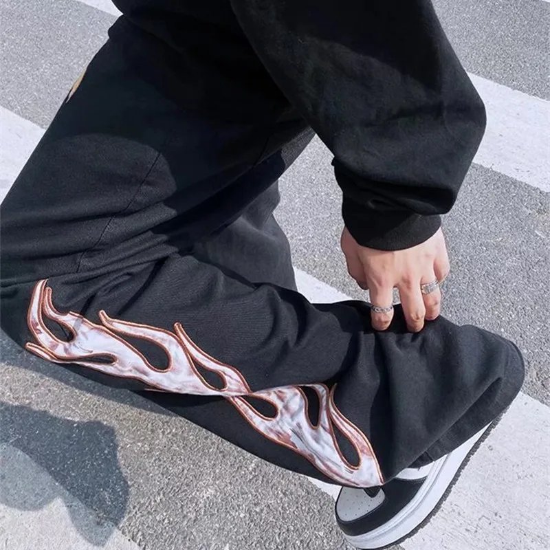 New Arrivals Flame Letter Embroidery Hip Hop Men Straight Jeans Trousers Streetwear Loose Denim Pants Oversize Pantalones Hombre