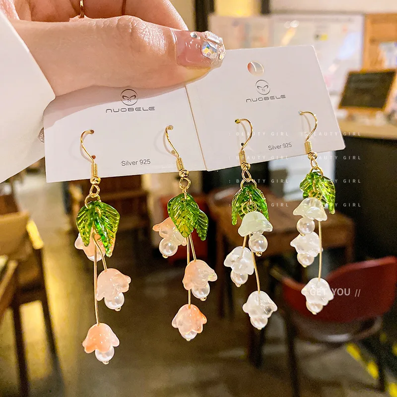 

Glass Beads, Pearls, Lilies Of The Valley, Flowers, Leaves, Earrings, Small And Fresh Forest Temperament, Ear Hooks, Niche
