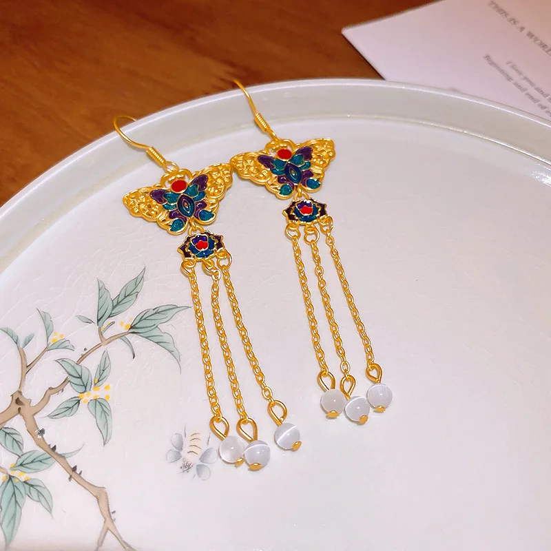 Женские серьги-подвески в виде бабочки с античным опалом