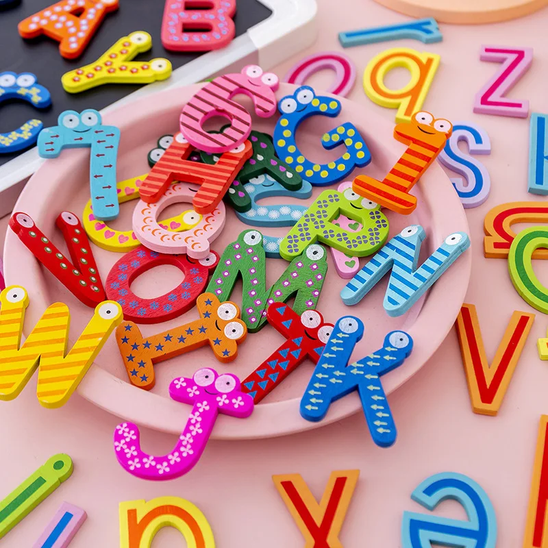 

Мультяшные магнитные Обучающие буквы алфавита 26 шт., наклейки на холодильник, деревянные обучающие игрушки для детей