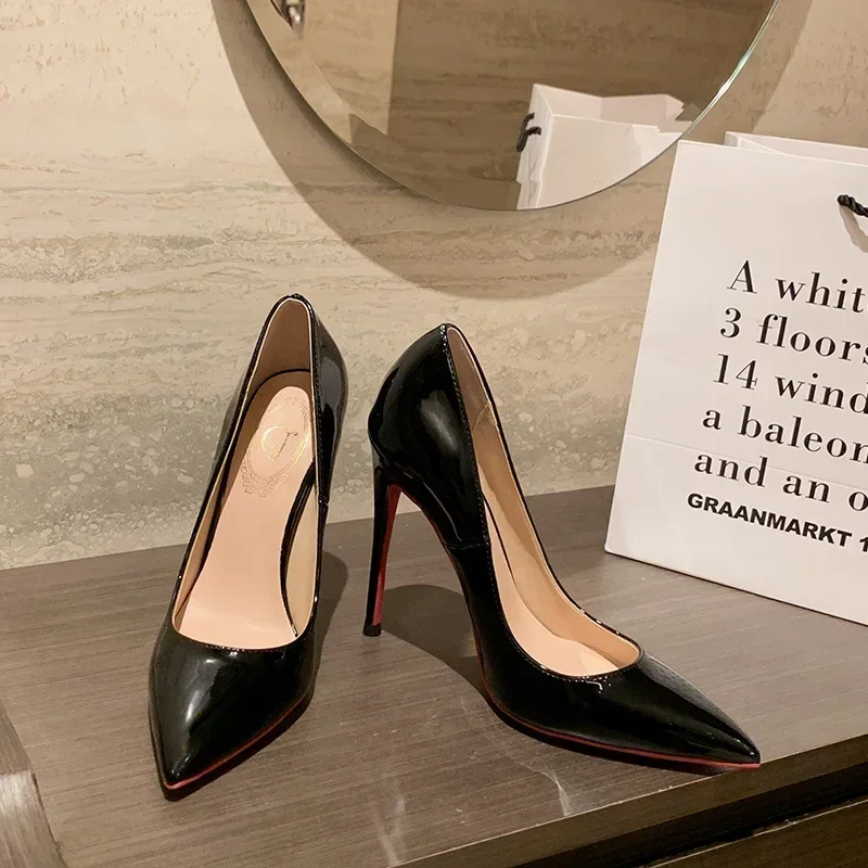 Европейские и американские модные черные красные туфли на высоком каблуке с