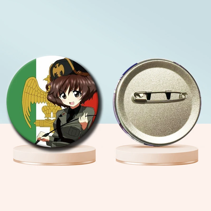 Фото Броши 58 мм G-GIRLS Und PANZER с мультяшными персонажами: Михо Нишизуми, Саори Такебе, Хана Исузу, Юкари Акияма, Мако Рейзеи №5