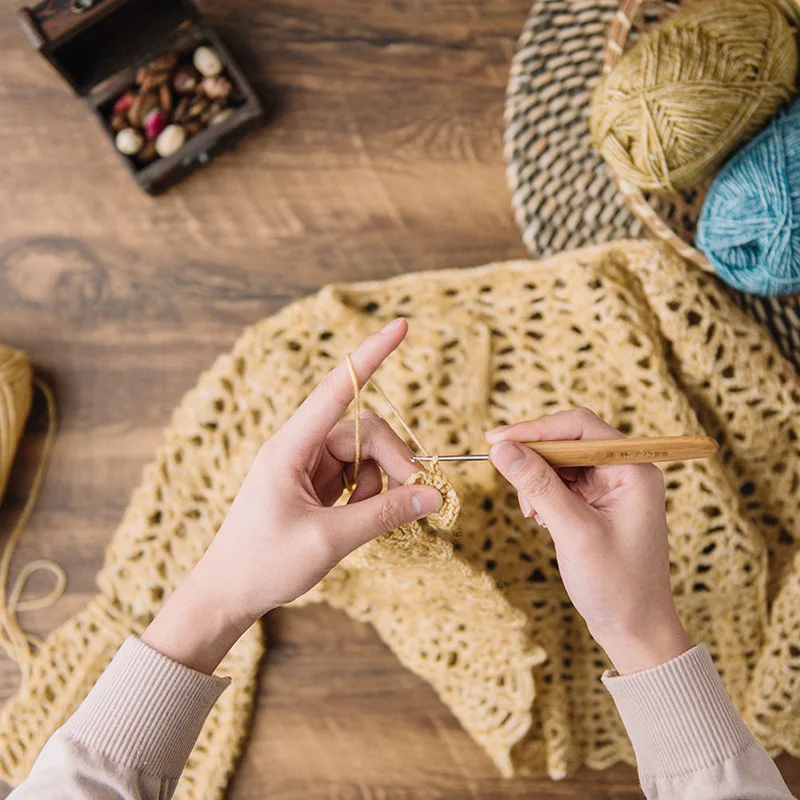 And wool sheep woven and crocheted Cotton thread into sweaters hats wrists handicrafts 50g/ package |