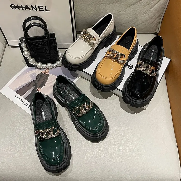 

Female Shoes Women Mary Janes Round Toe Flats Loafers Oxfords Platform Metal Chain Buckle Ladies Patent Leather Casual Shoes