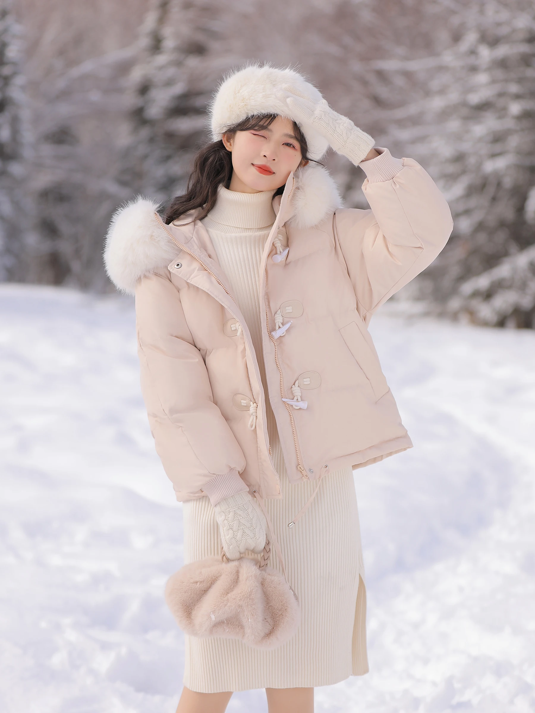 2022 New Cow Horn Buckle Design Down Cotton Coat Small Short Cotton Coat Cotton Coat Women's Winter Wear