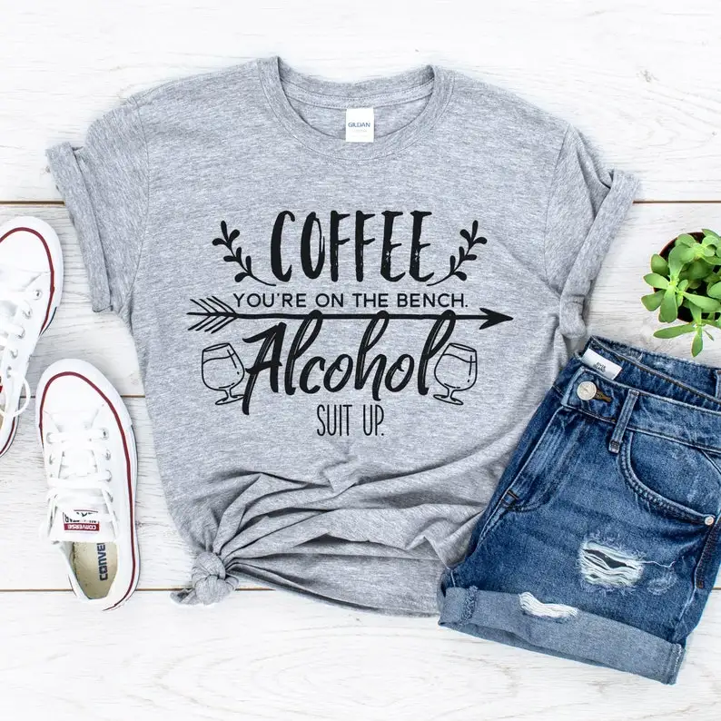 Кофе ты на скамейке Спиртовая рубашка Кофейная футболка Днечная Карантин и