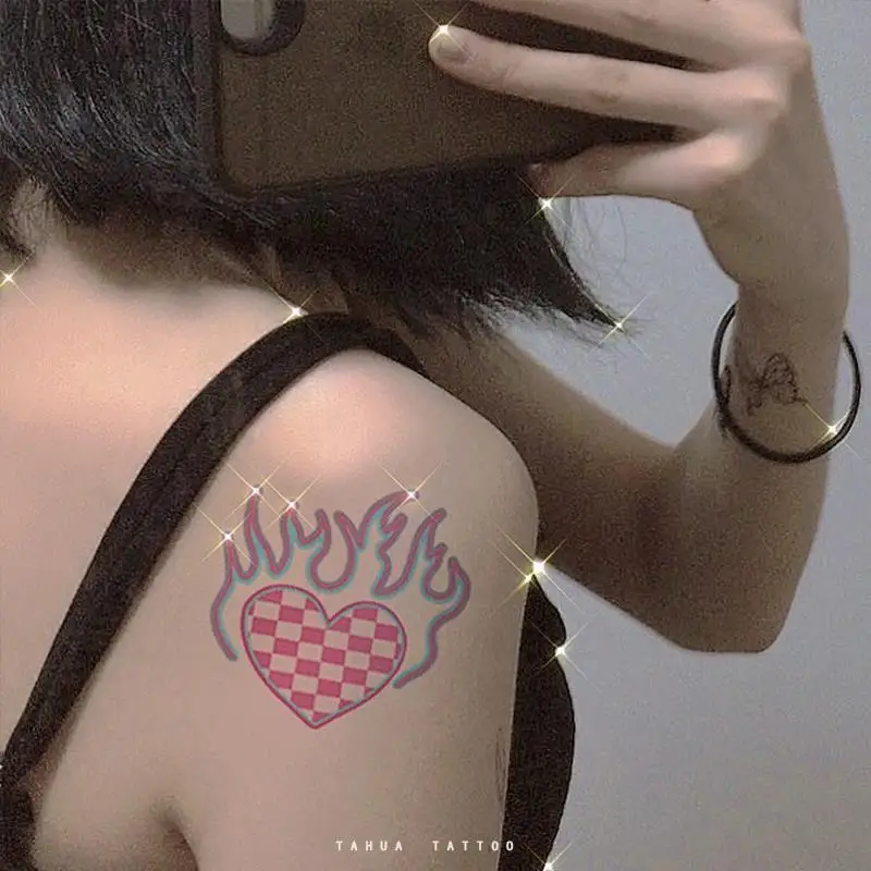 

Любовь пламя шахматная доска крутое горячее сердце дизайн боди искусство фальшивая Татуировка блестящая женская Лодыжка