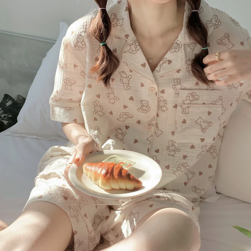 

Женский летний пижамный комплект с изображением коричневого медведя, корейский однобортный комплект из рубашки и шорт, домашний костюм из ...