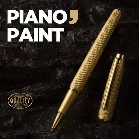 Шілтерлі іш киімдегі ит стилі Жамбас қаншық суреттері