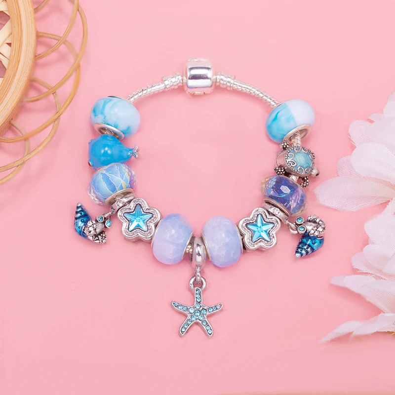 Цепочка с подвесками в виде краба черепахи и Кита