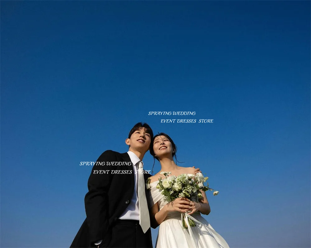 Фото ВЕСНАЮЩАЯ Простое свадебное платье из тафты Корейская фотосессия без бретелек с шалью Свадебные платья Длинный корсет 웨딩드레스 2025 Индивидуальные №2