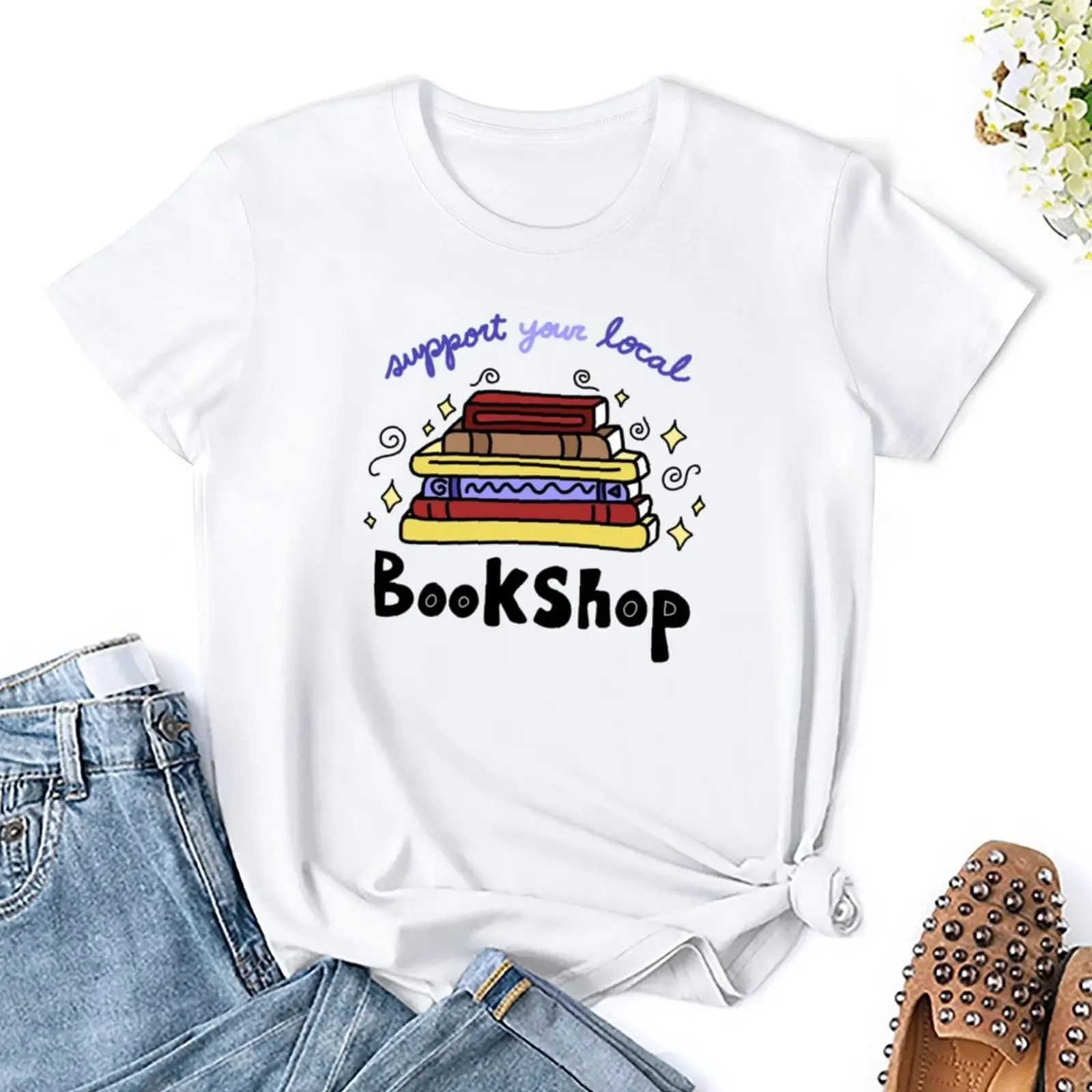 Поддержка местного книжного магазина множества рисунков из мультфильмов