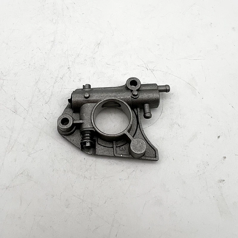 Масляный насос подходит для 4400 дюйма, модель CS4400, запасные части для садовой бензопилы Jardin Tools