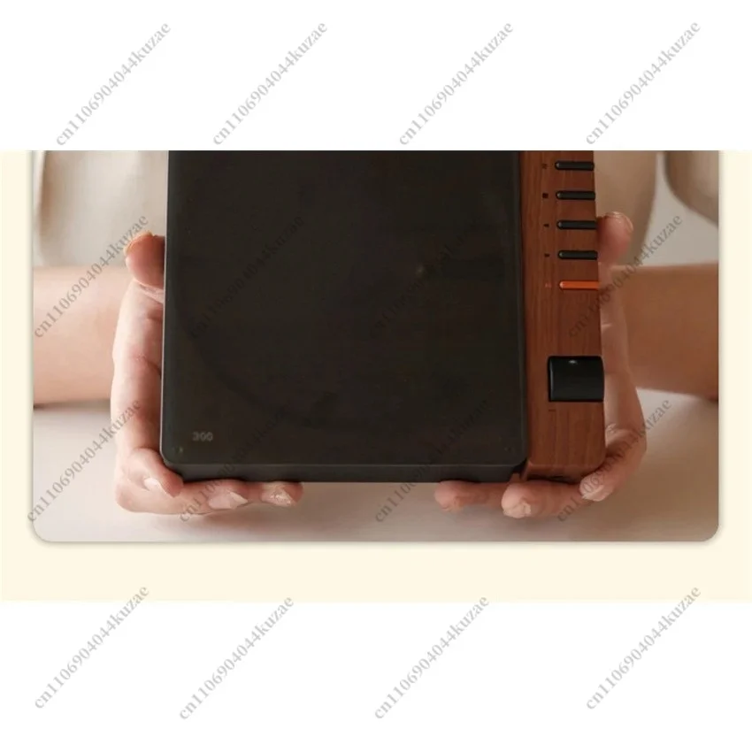 Фото Ретро-CD-плеер R300 с Bluetooth 5.3, высококачественным звуком, поддержкой форматов CD, MP3, WAV и WMA №2