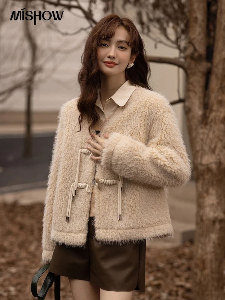 MISHOW Lambswool Coat for Women 2022 Winter Horn Button O-Neck Loose Office Lady Sweet Warm Thickened Female Jackets MXB48W0699