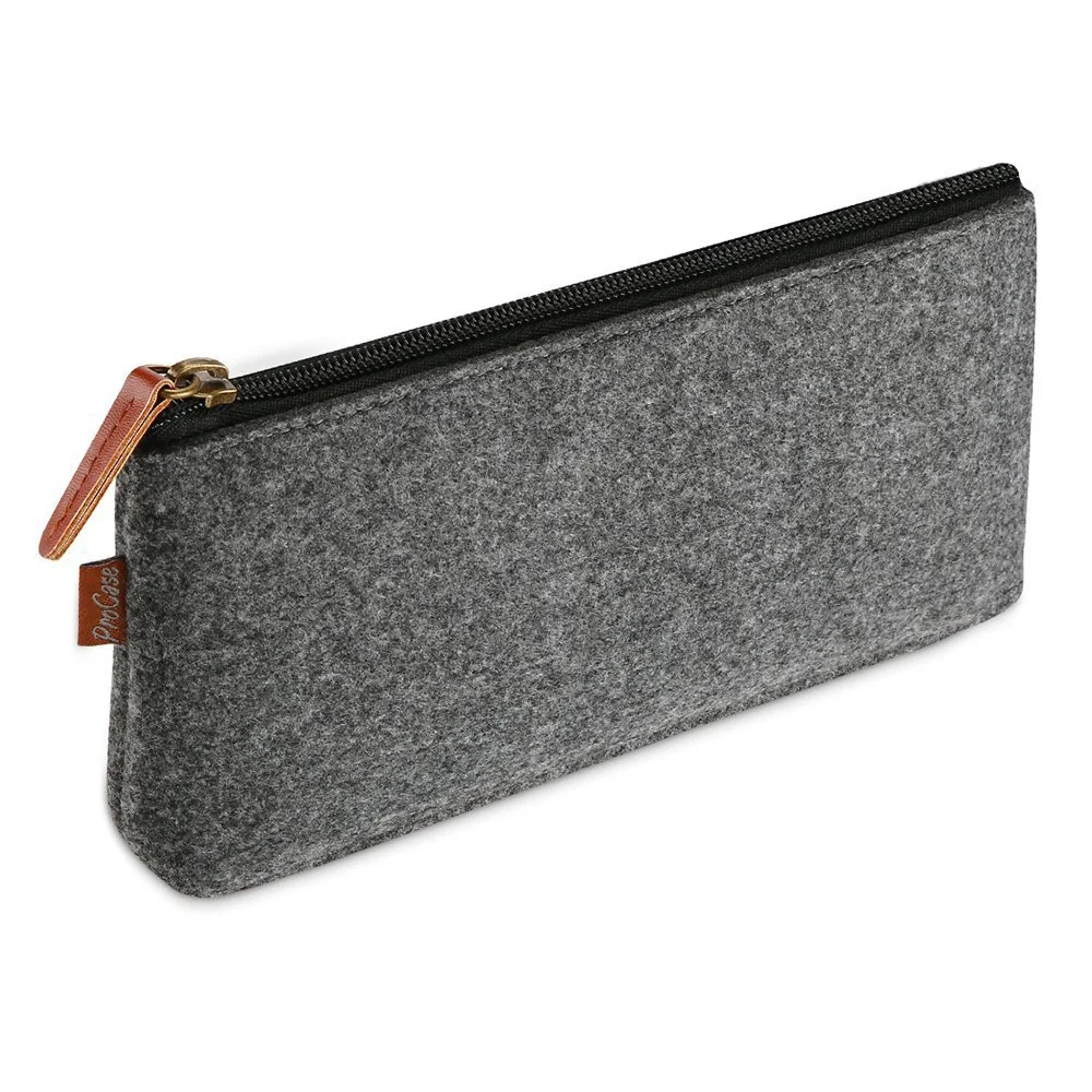 

Фетровая сумка-карандаш темно-серого/светло-серого цвета