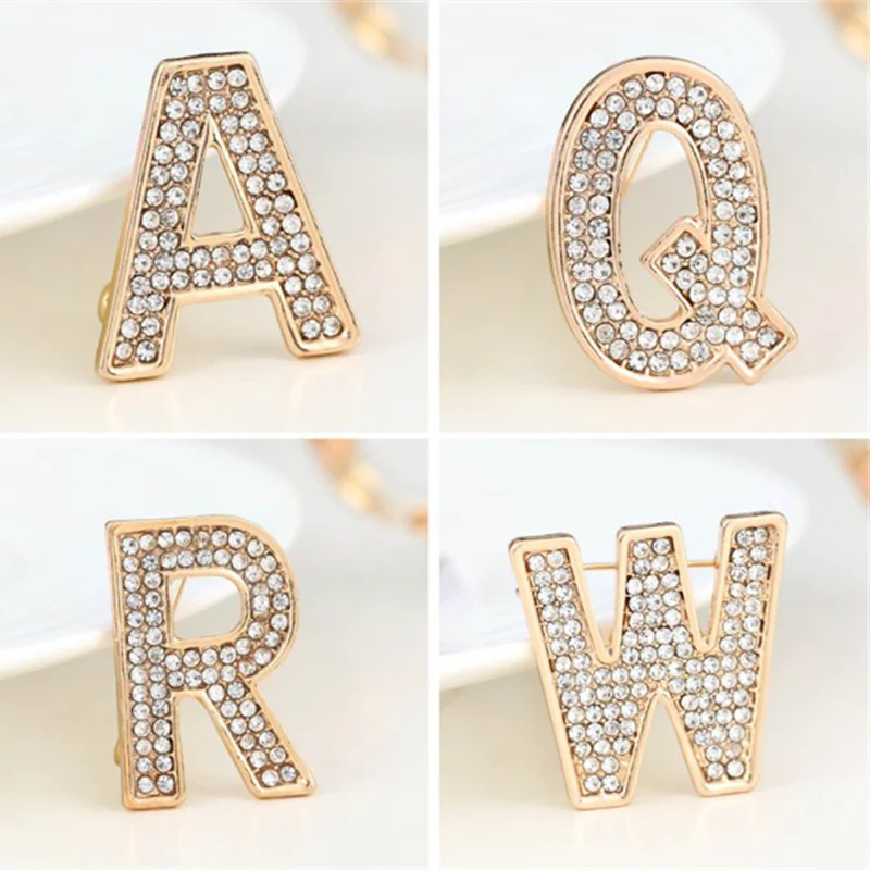 

Crystal English Letter Word Brooches Initial A to Z 26 Letters Pin Fashion Woman Men's Suit Collar Lapel Brooch Party Jewelry