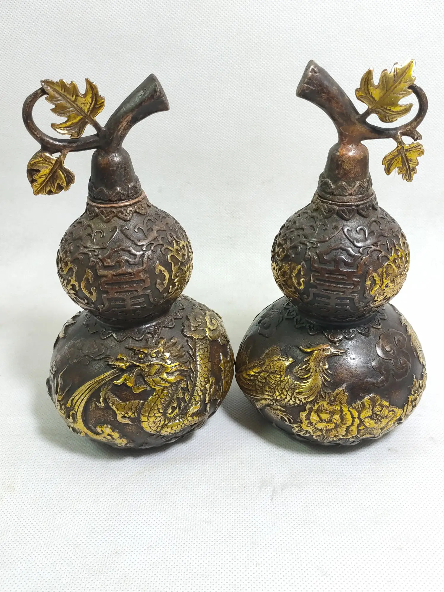 

Exquisite Collection Chinese Pure Copper Gilt A Pair of Dragon and Phoenix Gourds Statues Living Room Furniture Decorations