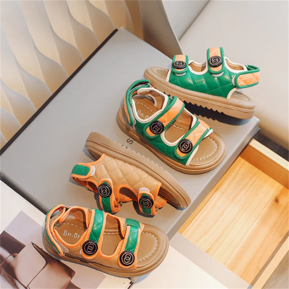 

2023 Children Summer Sandals Chic Girls Casual Sandals Solid Black Kids Fashion Princess Style Classic Flowers Buckle
